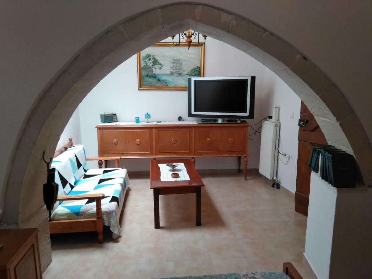 Вілла Grandma'S House Vederoi Rethymno  Екстер'єр фото